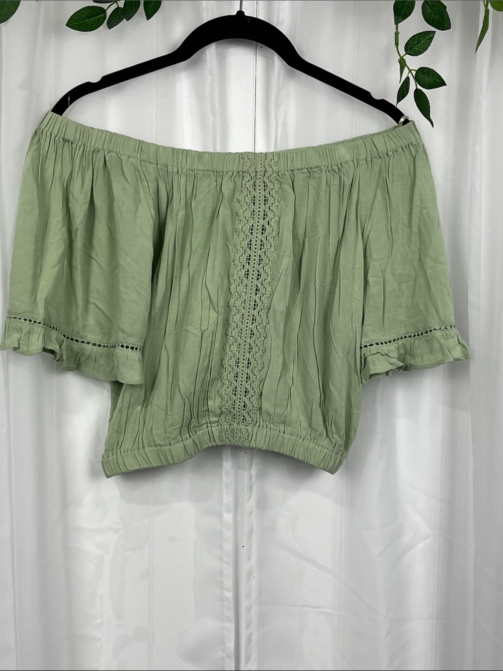 Rachel Parcell Crop Top L Sage Green Off-Shoulder Crochet Details Stretch NWT